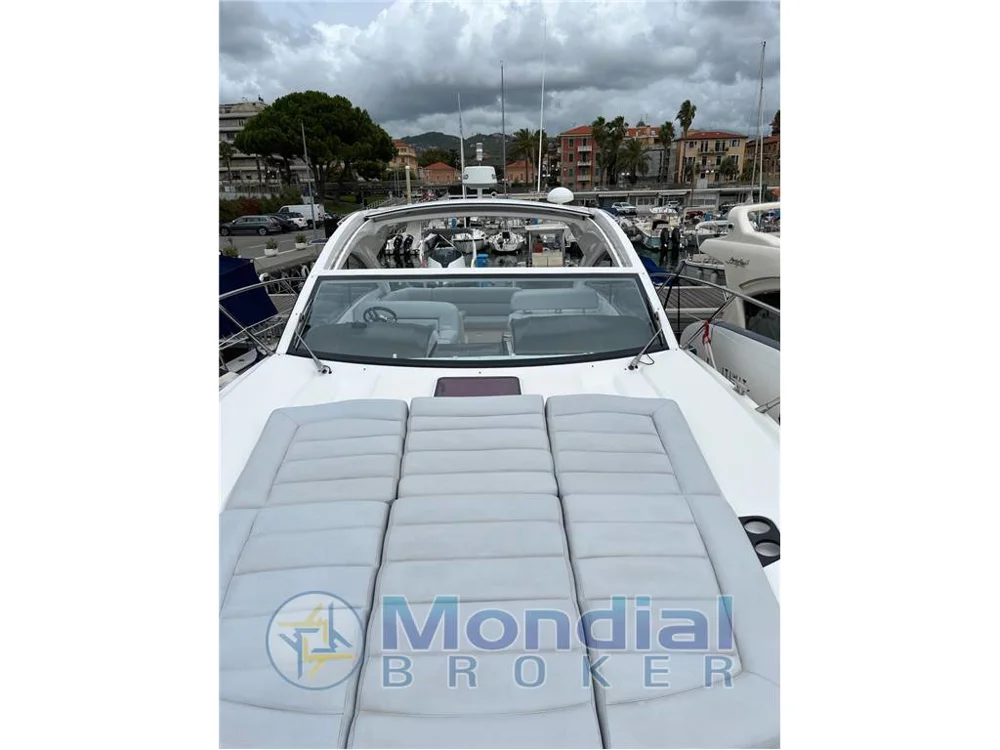 2013 SUNSEEKER Portofino 40 for sale in Chiavari, Italy, photo 4 of 5