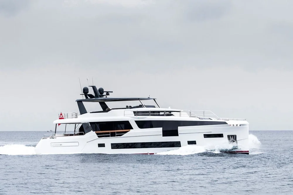 BoatPhoto.coverAlt