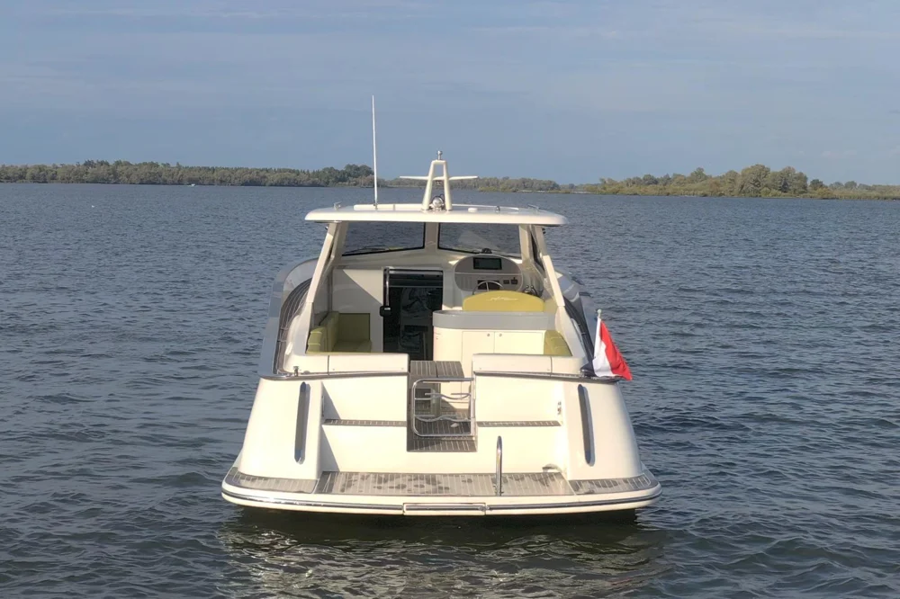 BoatPhoto.alt