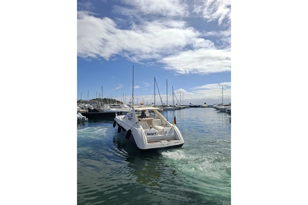 1997 SUNSEEKER Tomahawk 41 for sale in Santa Eulària des Riu, Spain, photo 3 of 5