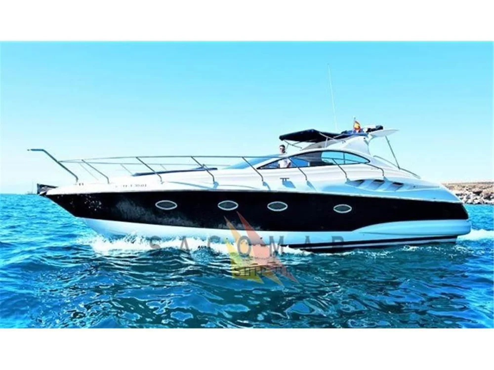 BoatPhoto.coverAlt