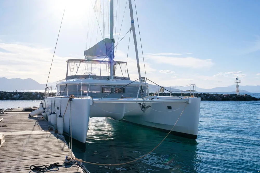 BoatPhoto.coverAlt