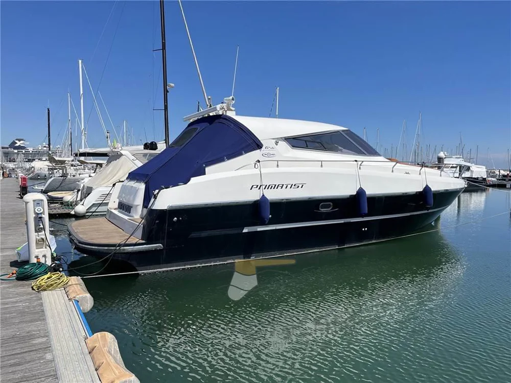 BoatPhoto.coverAlt