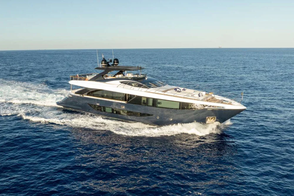 BoatPhoto.coverAlt