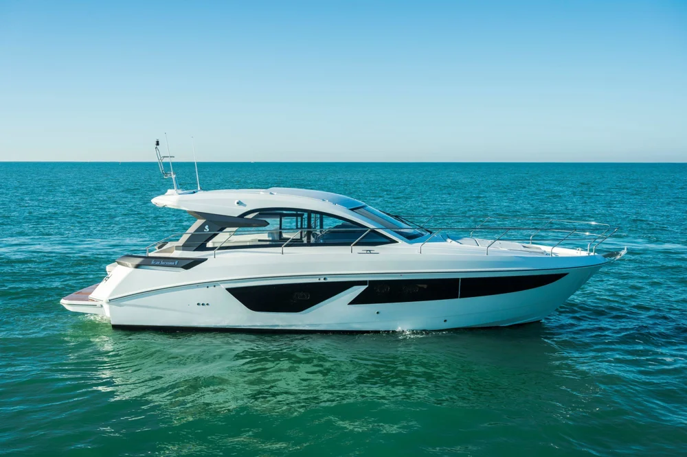 BoatPhoto.coverAlt