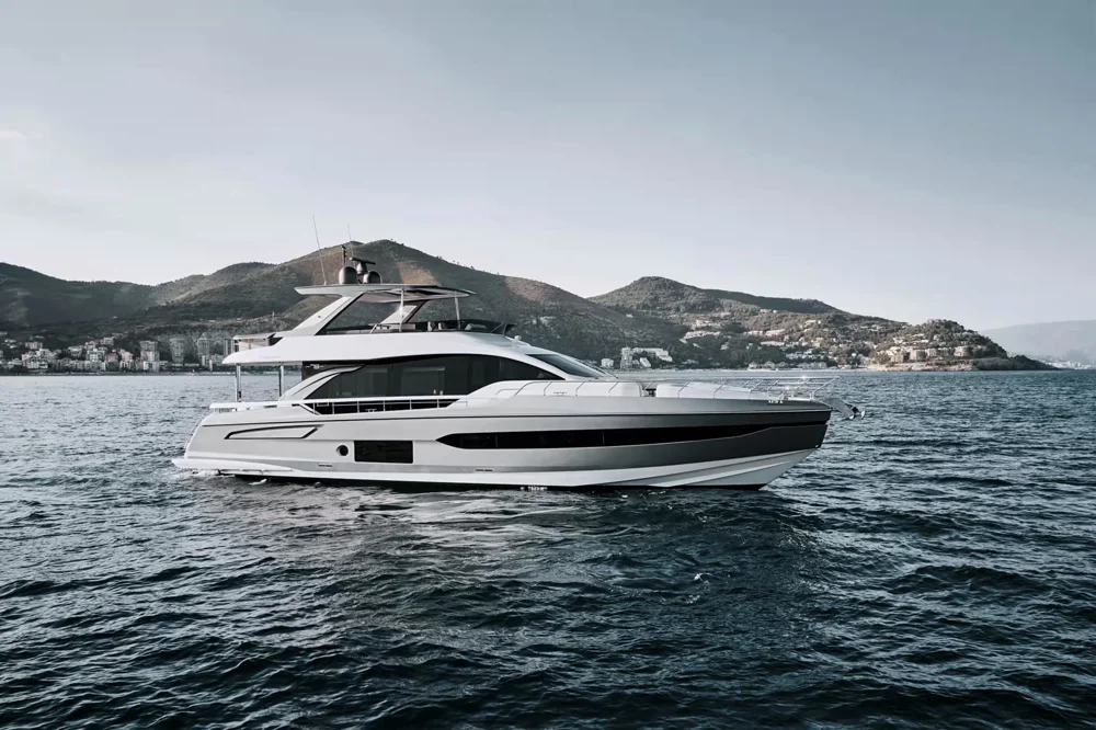 BoatPhoto.coverAlt