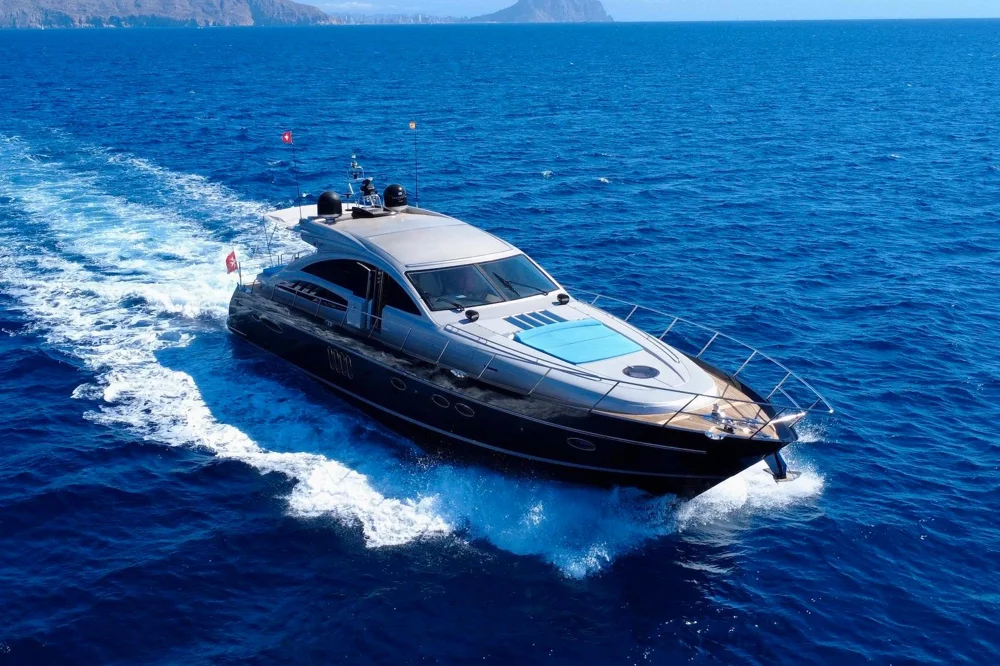 2006 Princess Yachts V70 for sale in Alicante, Spain, photo 5 of 5