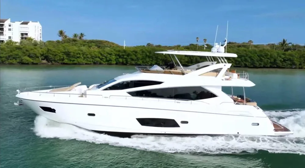 BoatPhoto.coverAlt