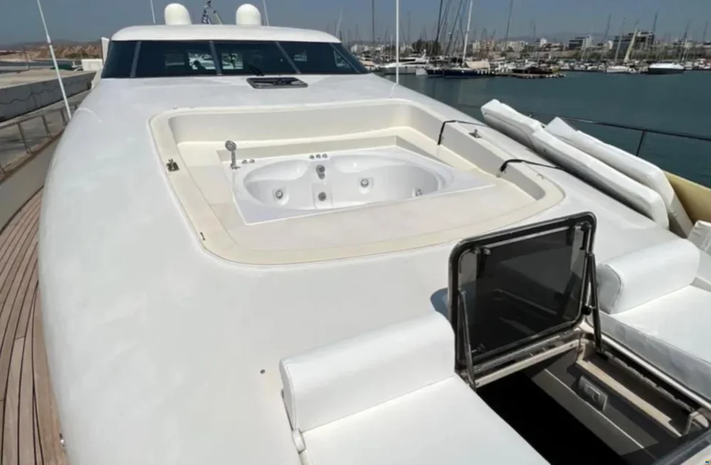 BoatPhoto.alt