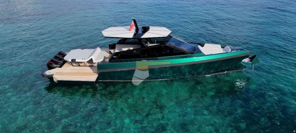 BoatPhoto.coverAlt