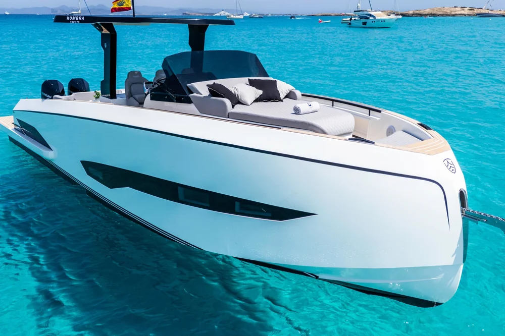 BoatPhoto.coverAlt