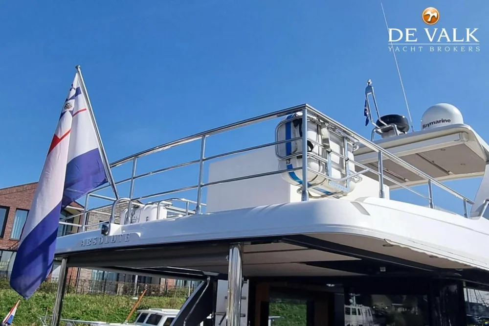 BoatPhoto.coverAlt