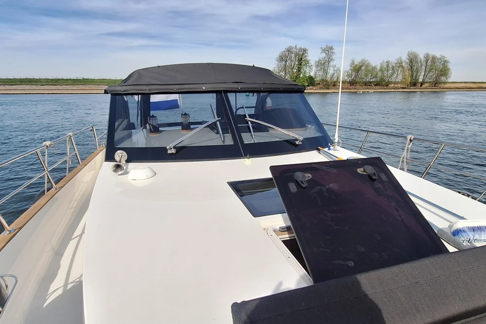 BoatPhoto.alt