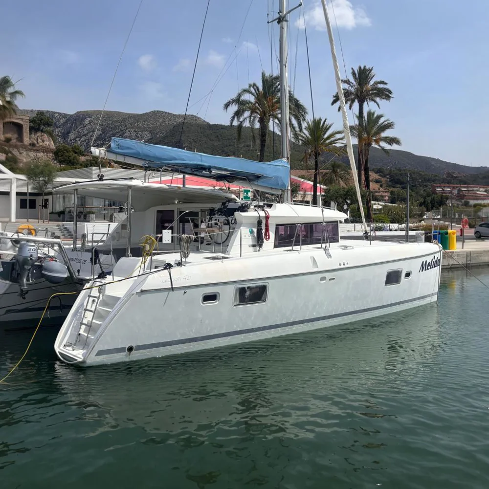 BoatPhoto.coverAlt
