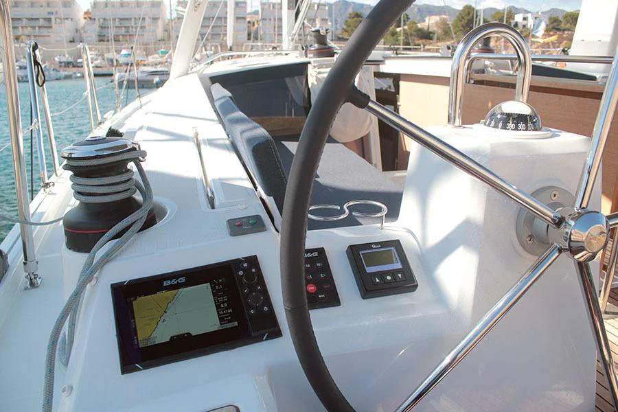 2019 BENETEAU Oceanis 41.1 for sale in l'Ametlla de Mar, Spain, photo 5 of 5