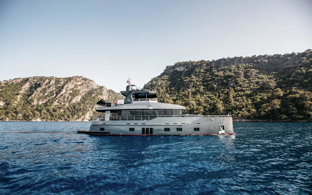 BoatPhoto.coverAlt