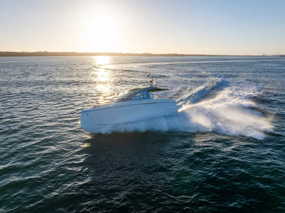 2027 BENETEAU Gran Turismo 40 for sale in United Kingdom, photo 2 of 5