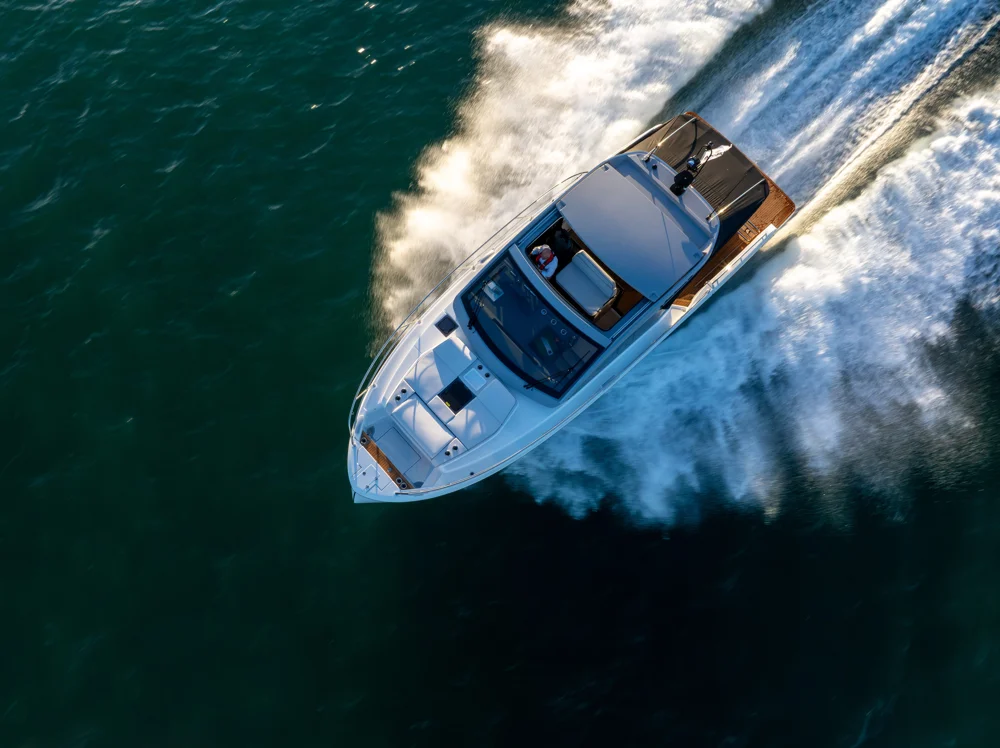 2027 BENETEAU Gran Turismo 40 for sale in United Kingdom, photo 3 of 5