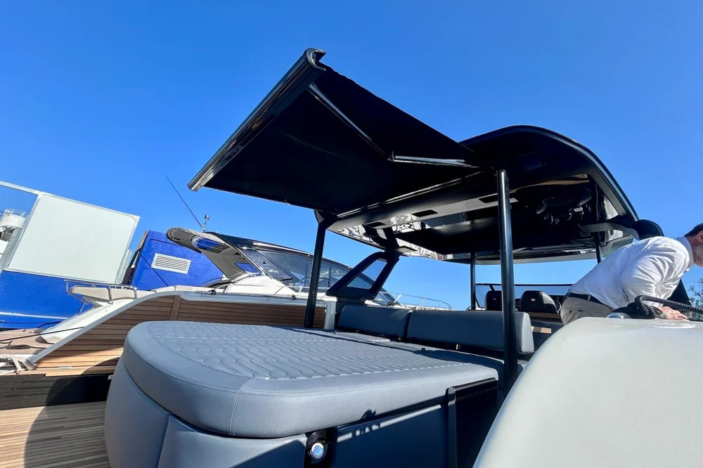 2025 Cranchi A46 Luxury Tender for sale in Palma, Spain, photo 4 of 5