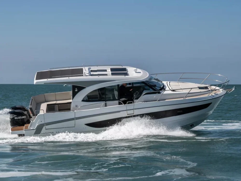 BoatPhoto.coverAlt