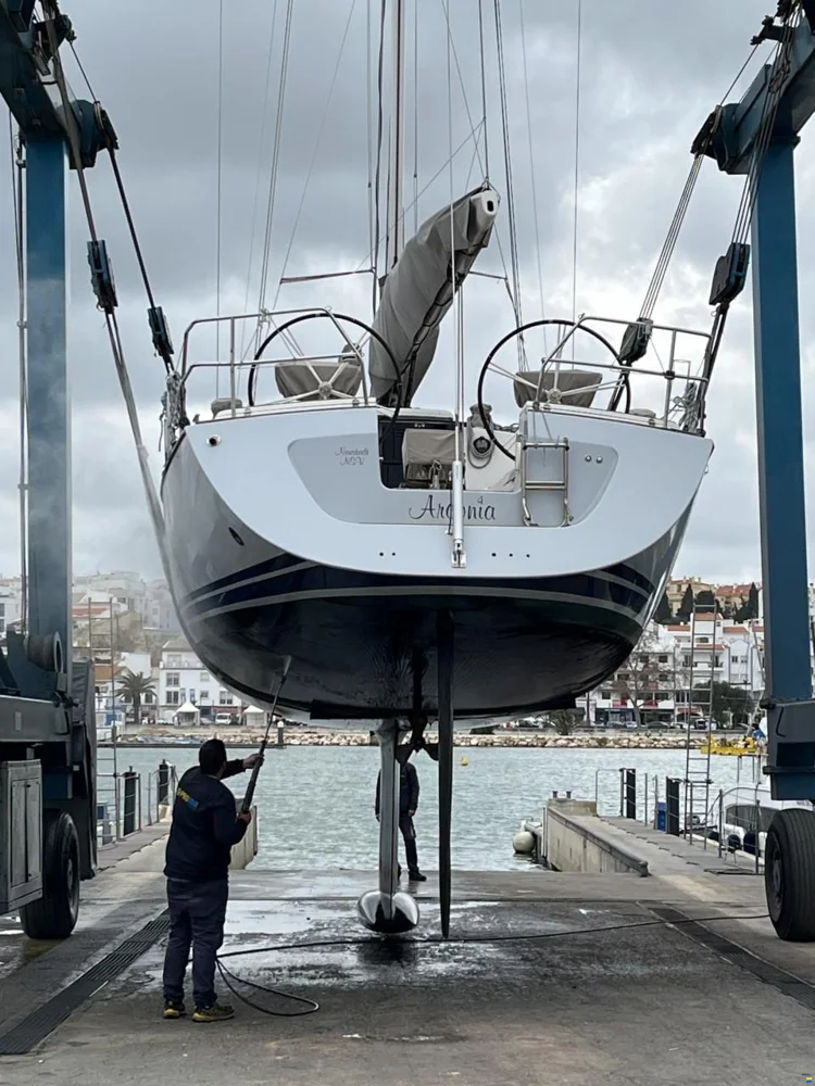 2009 Luffe Yachts 45 for sale in Lagos, Portugal, photo 4 of 5