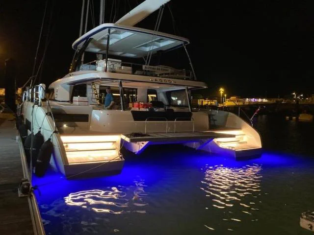 BoatPhoto.alt