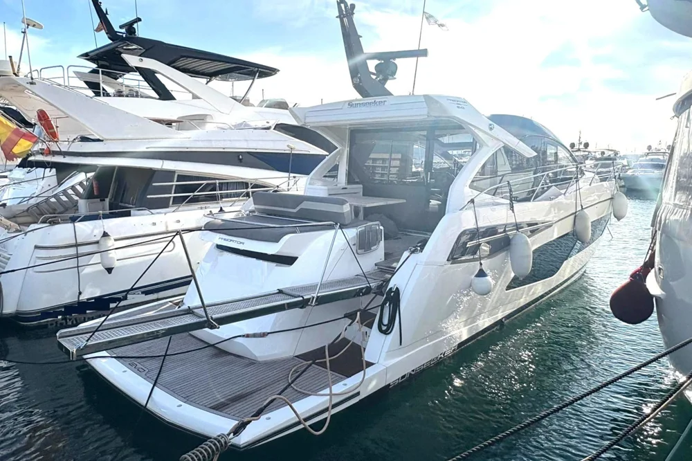 BoatPhoto.alt