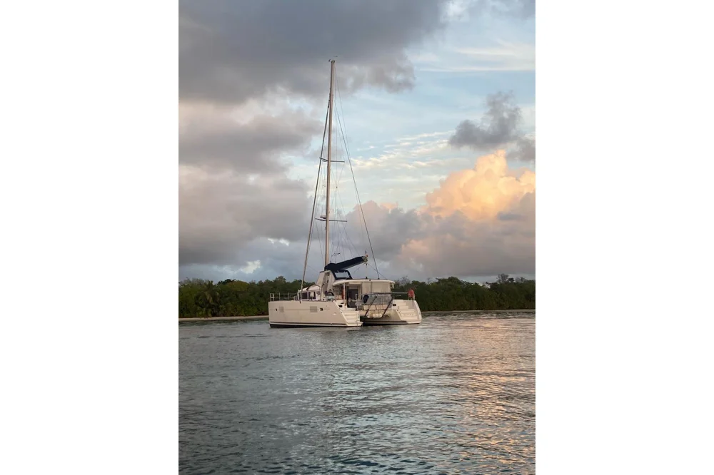 BoatPhoto.alt