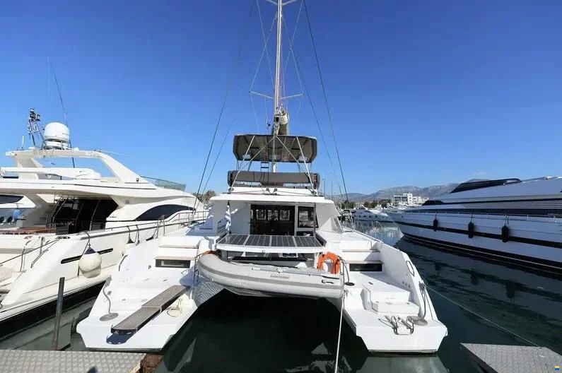 BoatPhoto.coverAlt