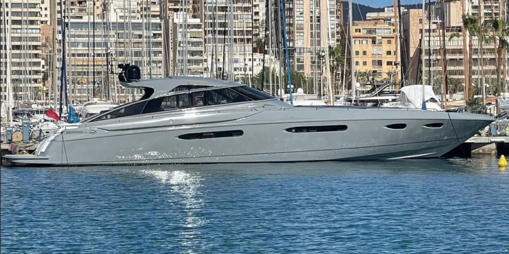 BoatPhoto.coverAlt