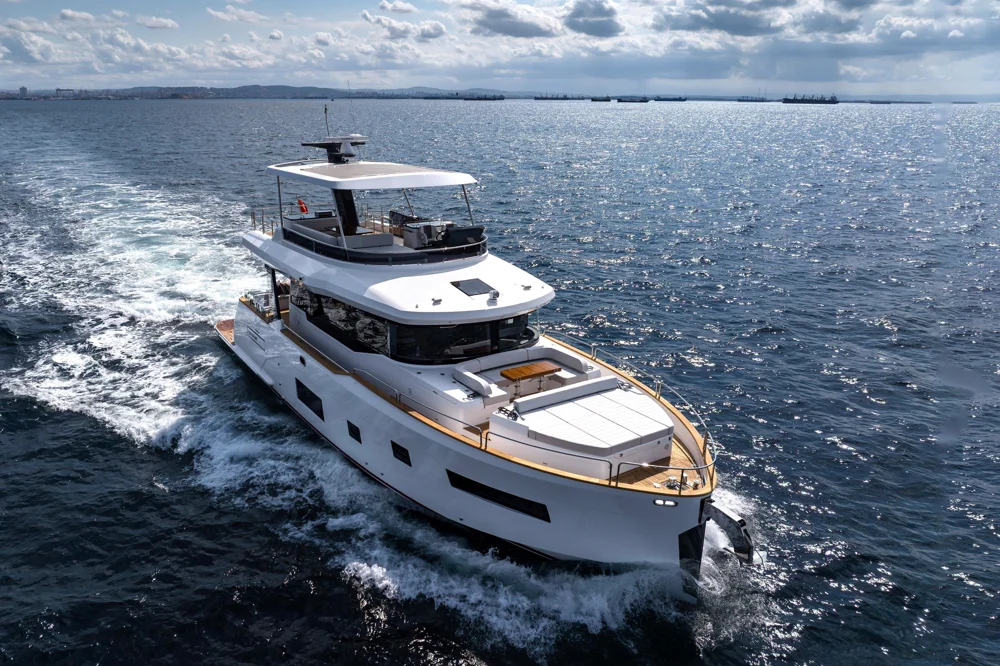 BoatPhoto.coverAlt