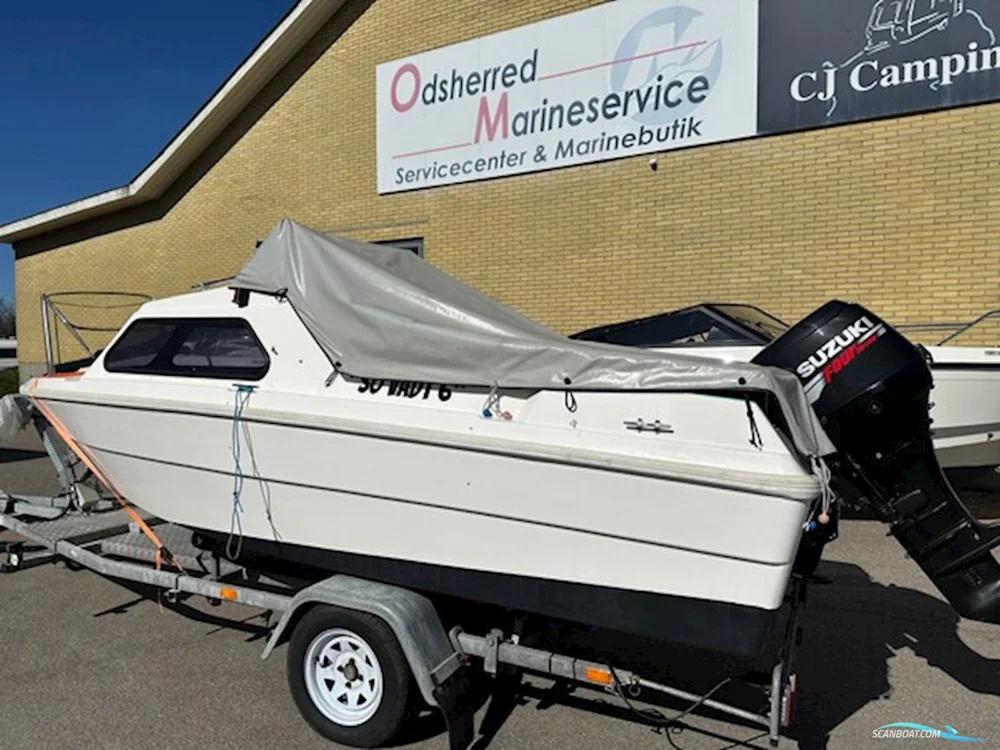 BoatPhoto.coverAlt