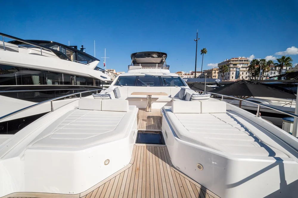 2025 SUNSEEKER 76 Yacht for sale in Cannes, France, photo 5 of 5
