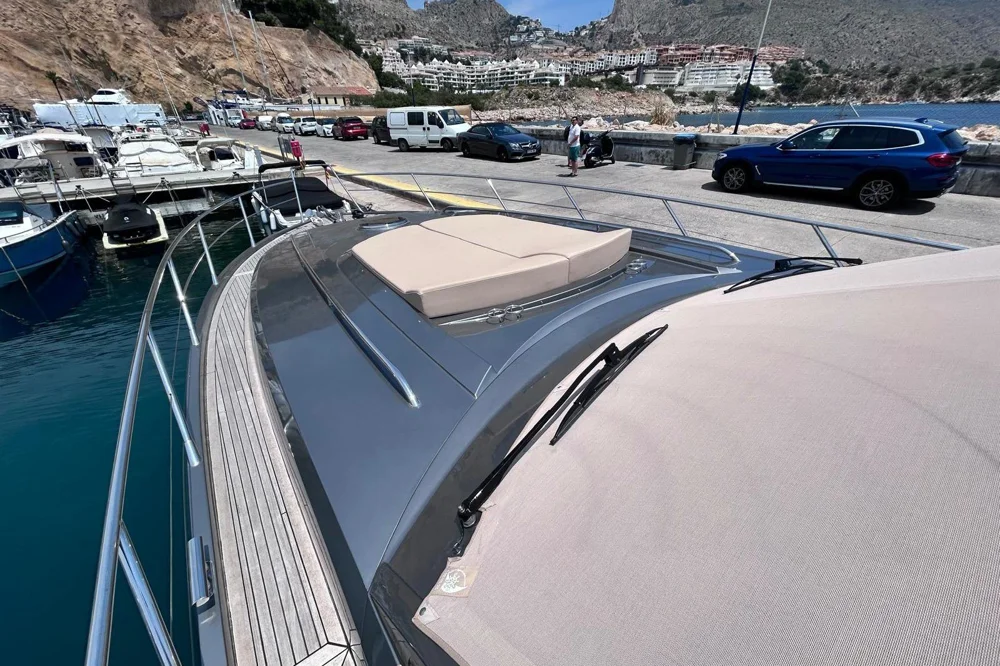 BoatPhoto.alt