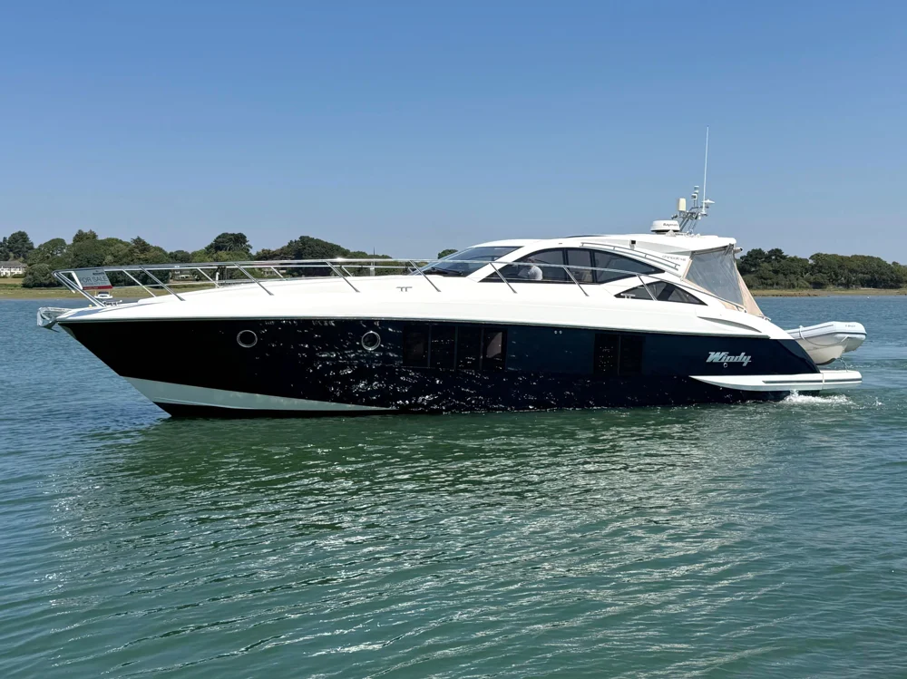 BoatPhoto.coverAlt