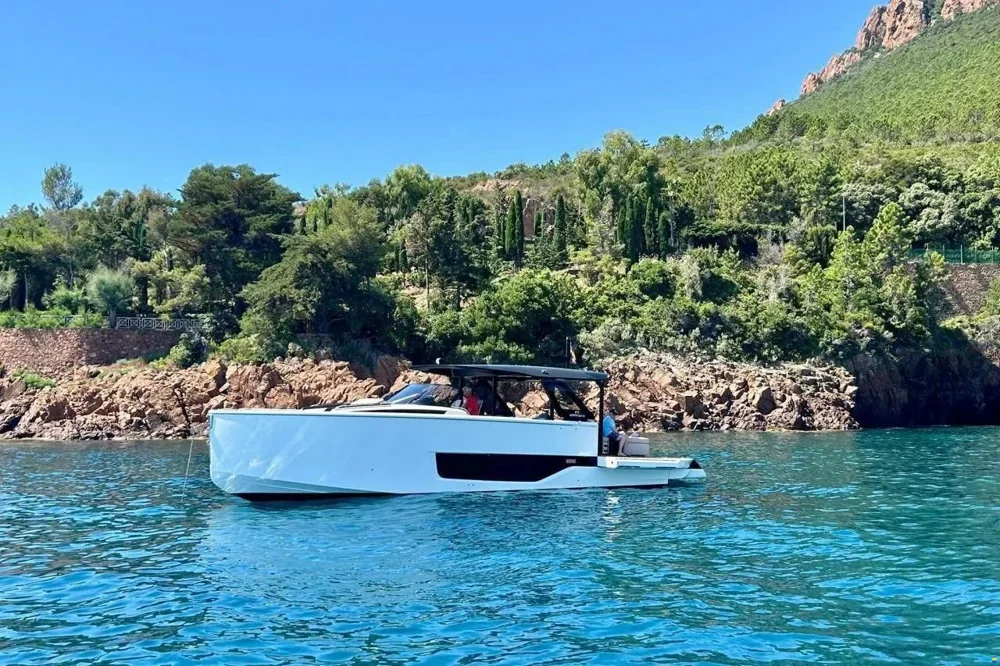 BoatPhoto.coverAlt