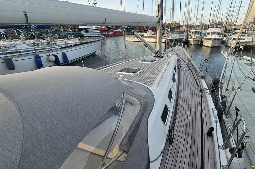 BoatPhoto.coverAlt