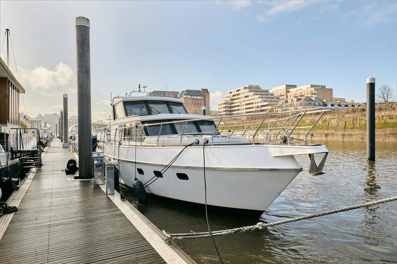 BoatPhoto.coverAlt
