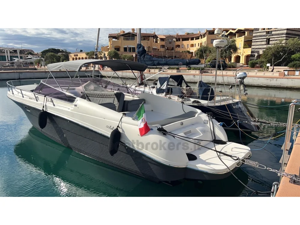 BoatPhoto.coverAlt