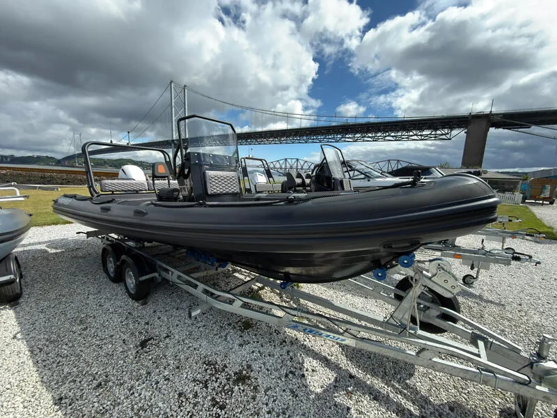 BoatPhoto.coverAlt