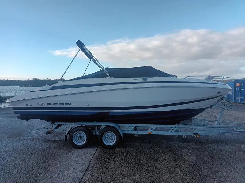 BoatPhoto.coverAlt
