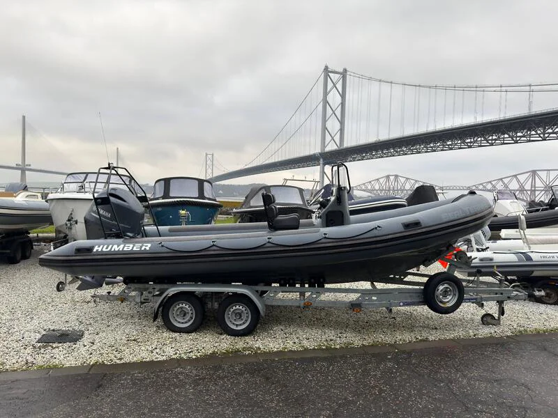 BoatPhoto.coverAlt