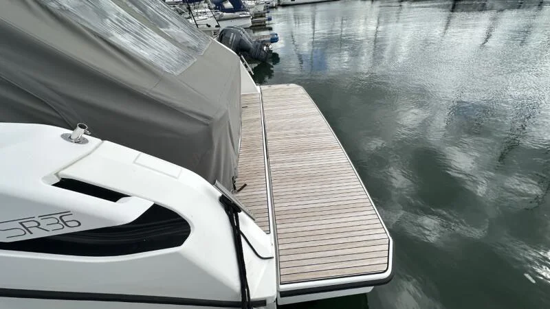 BoatPhoto.alt