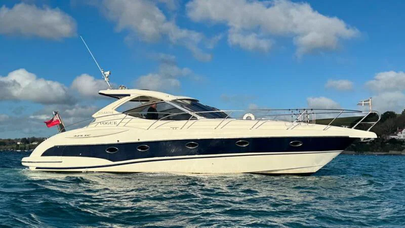 BoatPhoto.coverAlt