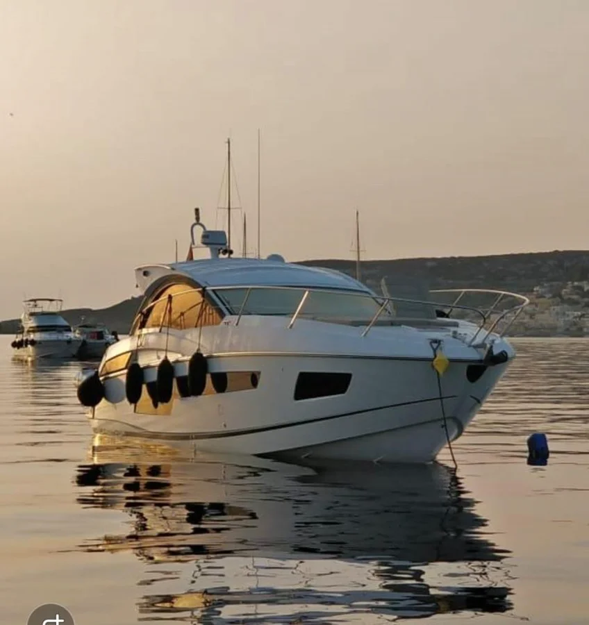 BoatPhoto.coverAlt