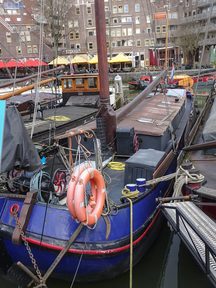 BoatPhoto.alt
