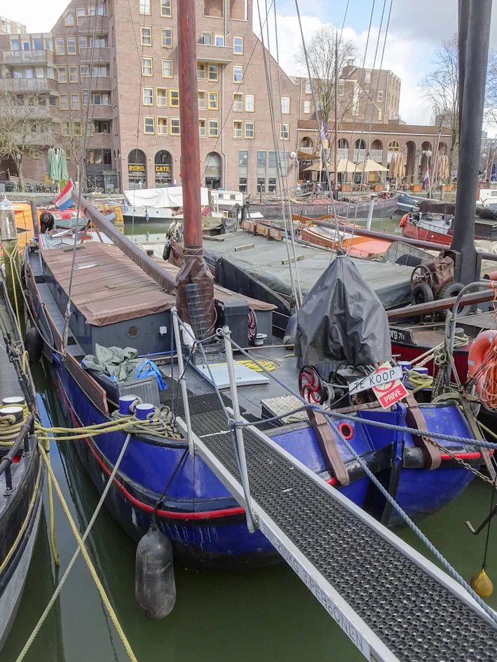BoatPhoto.alt