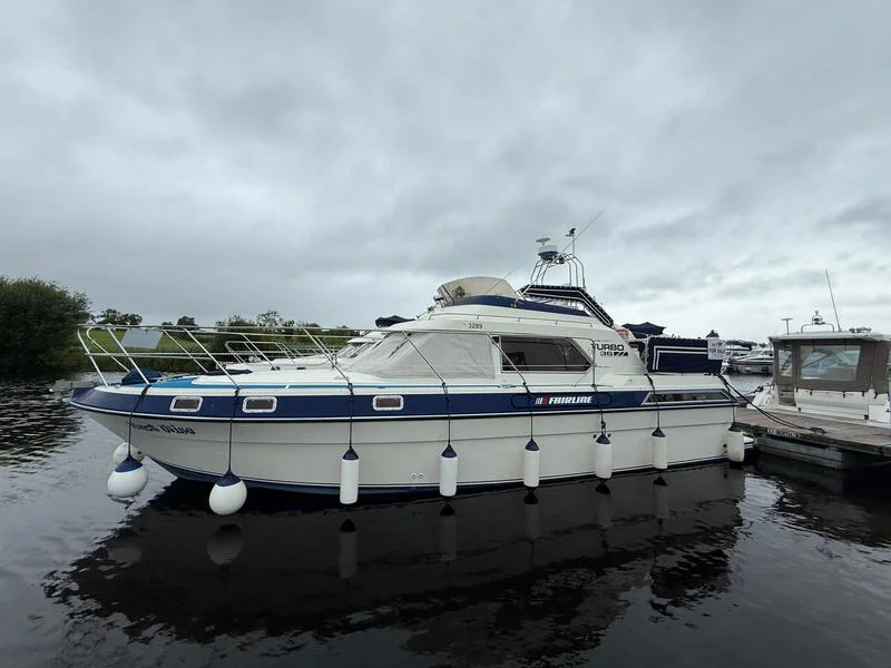 BoatPhoto.coverAlt