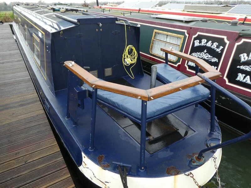 BoatPhoto.coverAlt