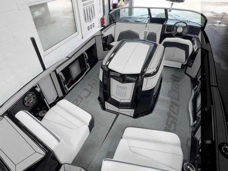 2021 MasterCraft ProStar for sale in United Kingdom, photo 4 of 5